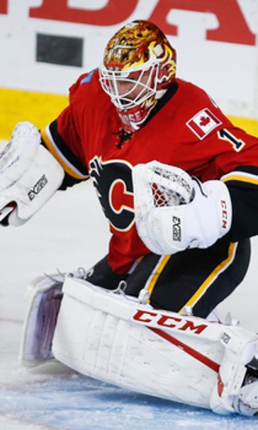 Mason, Elliott cash in on robust free agent goalie market